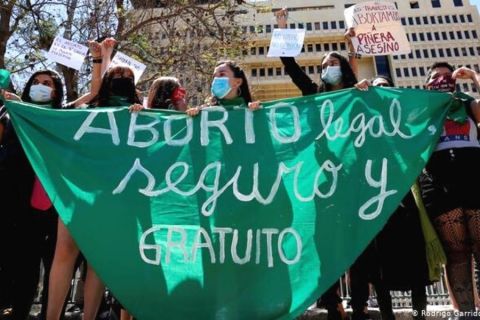 Chile avanza hacia la despenalización del aborto